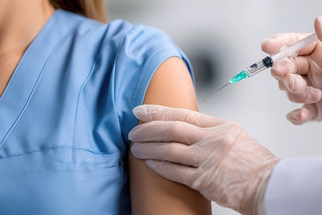 बेटियों की सेहत को मिला सुरक्षा कवच, प्रदेश की 1.49 लाख किशोरियों को लगा HPV टीका बेटियों की सेहत को मिला सुरक्षा कवच, प्रदेश की 1.49 लाख किशोरियों को लगा HPV टीका