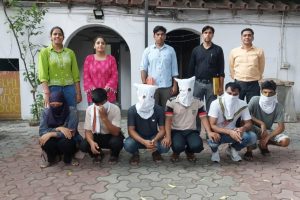 भारत में अवैध रूप से रह रहे 6 बांग्लादेशी नागरिक पकड़े गए, यात्रा अवधि समाप्त होने के बाद हुई कार्रवाई भारत में अवैध रूप से रह रहे 6 बांग्लादेशी नागरिक पकड़े गए, यात्रा अवधि समाप्त होने के बाद हुई कार्रवाई