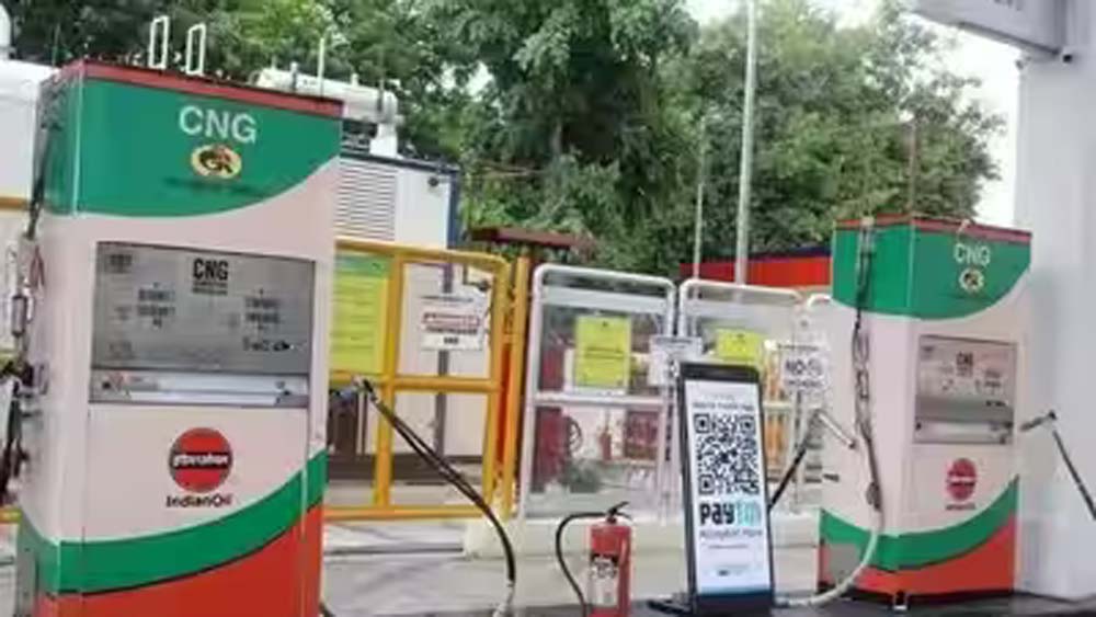 महंगाई की मार के बीच सीएनजी ने भरी उड़ान, चार महीने में 8.25 रुपये बढ़े दाम