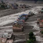 नेपाल में बाढ़ का कहर जारी, 20 हजार से ज्यादा बचावकर्मी जुटे; चीन की ओर बनी झील से फिर बढ़ा खतरा नेपाल में बाढ़ का कहर जारी, 20 हजार से ज्यादा बचावकर्मी जुटे; चीन की ओर बनी झील से फिर बढ़ा खतरा