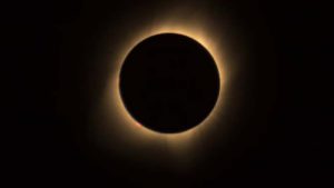 12 अगस्त को सूर्य ग्रहण, कर्क राशि वालों पर एक महीने तक रहेगा असर 12 अगस्त को सूर्य ग्रहण, कर्क राशि वालों पर एक महीने तक रहेगा असर