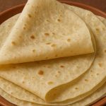 घर पर बनाएं होटल जैसी पतली और मुलायम रुमाली रोटी, तवे पर ऐसे करें तैयार