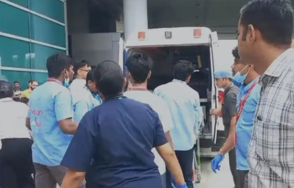 Air India Flight Incident: दिल्ली में लैंडिंग से पहले विमान ने अचानक खोई ऊंचाई, यात्रियों में मची अफरा-तफरी