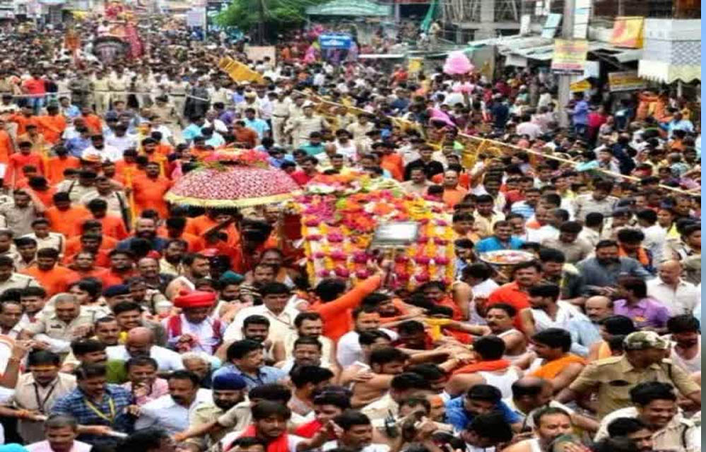 महाकाल सवारी के दौरान श्रद्धालु बने जेबकतरों का निशाना, 50 से अधिक चोरी की घटनाएं