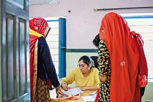 डूंगरपुर में गंभीर हालात: 72.6% महिलाओं में खून की कमी, गर्भवती महिलाओं को सबसे ज्यादा खतरा डूंगरपुर में गंभीर हालात: 72.6% महिलाओं में खून की कमी, गर्भवती महिलाओं को सबसे ज्यादा खतरा