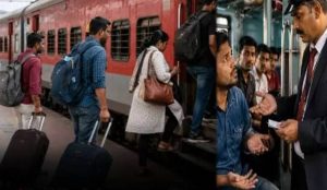 Indian Railways Rule: ट्रेन यात्रा से पहले जान लें रेलवे का 5 मिनट नियम, नहीं होगी परेशानी