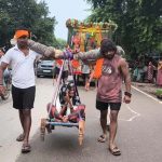 95 साल की सोनादेवी की इच्छा पूरी करने पोते बने सहारा, पालकी में पहुंचाया शिवधाम।