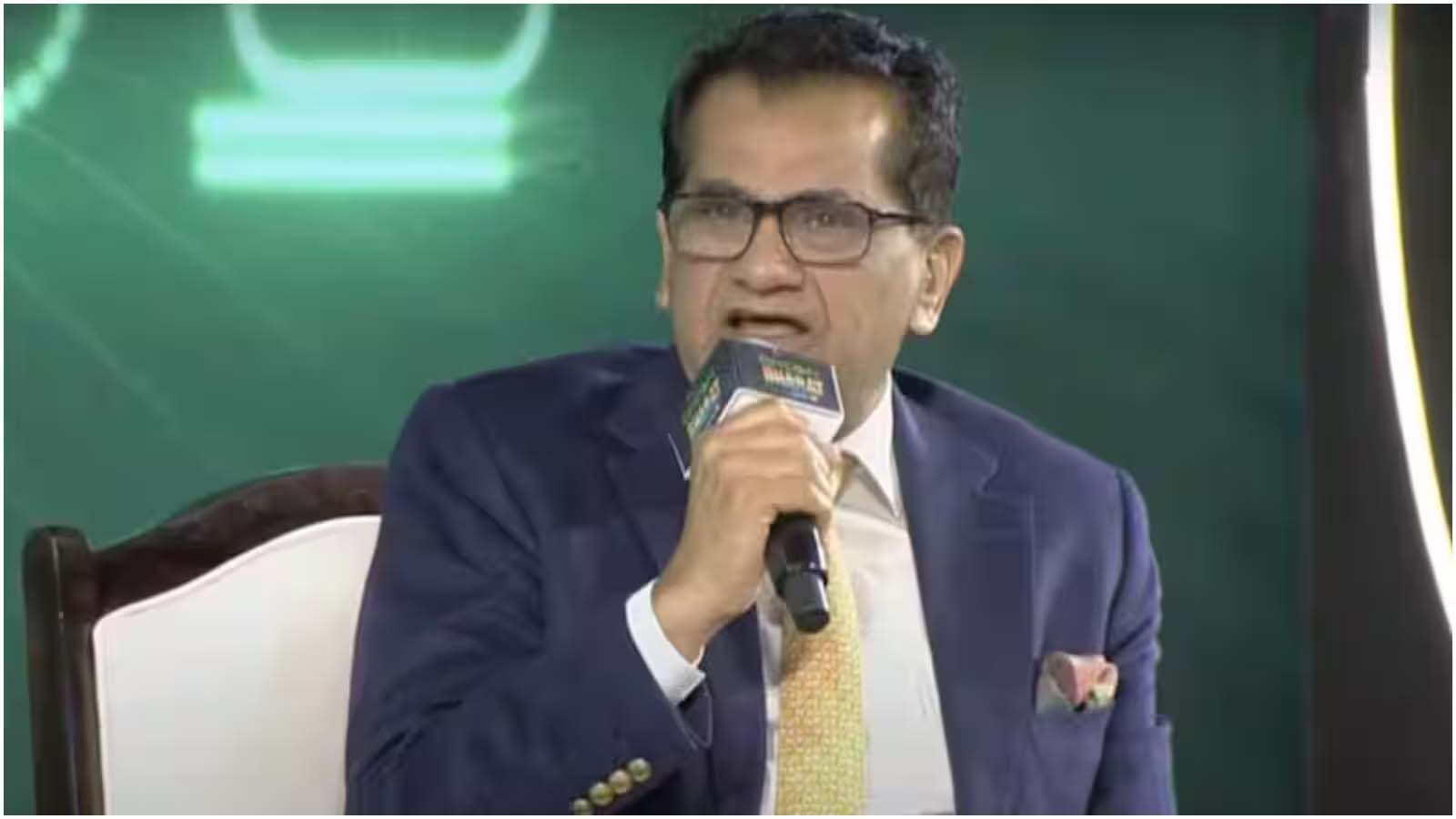 भारत में AI से डेटा सेंटर तक बंपर अवसर, अमिताभ कांत ने बताया क्यों है देश का समय भारत में AI से डेटा सेंटर तक बंपर अवसर, अमिताभ कांत ने बताया क्यों है देश का समय