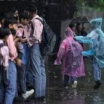 UP Rain Alert: कौशांबी-प्रयागराज में मूसलाधार बारिश के बीच स्कूल बंद, प्रशासन का बड़ा फैसला UP Rain Alert: कौशांबी-प्रयागराज में मूसलाधार बारिश के बीच स्कूल बंद, प्रशासन का बड़ा फैसला