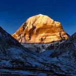कैलाश पर्वत पर आज तक क्यों नहीं चढ़ पाया इंसान, जानें रहस्य और वजह
