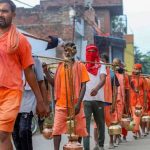कृत्रिम पौधों, जूट और बांस से सजी कांवड़ बनी पर्यावरण संरक्षण की मिसाल कृत्रिम पौधों, जूट और बांस से सजी कांवड़ बनी पर्यावरण संरक्षण की मिसाल