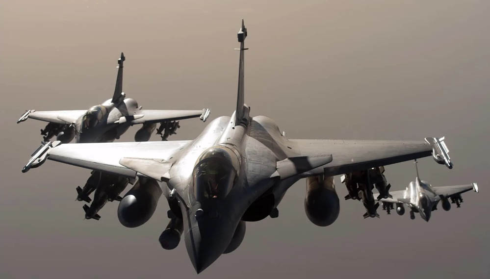 भारत की ताकत बढ़ाने वाला फाइटर जेट! F-35 और Su-57 से अलग इस डील पर बड़ा अपडेट