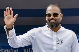 लाउडस्पीकर विवाद पर भड़के युसूफ पठान, बोले- मस्जिदों से हटाए जा रहे स्पीकर; अमित शाह से लगाई गुहार लाउडस्पीकर विवाद पर भड़के युसूफ पठान, बोले- मस्जिदों से हटाए जा रहे स्पीकर; अमित शाह से लगाई गुहार