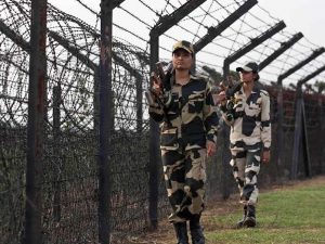 सीमा पर आमने-सामने BSF-BGB, बांग्लादेशी नागरिक की मौत के बाद भारतीय युवक के अपहरण से तनाव सीमा पर आमने-सामने BSF-BGB, बांग्लादेशी नागरिक की मौत के बाद भारतीय युवक के अपहरण से तनाव