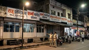 भोपाल में व्यावसायिक गतिविधियों पर सुप्रीम कोर्ट सख्त: केवल 15% के पास परमिशन, बंद हो सकते हैं हजारों शोरूम और मॉल