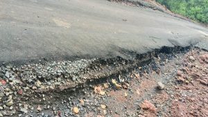 301.16 लाख की प्रधानमंत्री जन मन सड़क 4 महीने में ही ध्वस्त