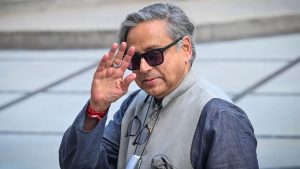 कांग्रेस के प्रदर्शन पर शशि थरूर का तंज, बोले- ‘कॉकरोच जितना भी असरदार नहीं रहा’ कांग्रेस के प्रदर्शन पर शशि थरूर का तंज, बोले- ‘कॉकरोच जितना भी असरदार नहीं रहा’