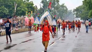 कांवड़ियों के लिए राजस्थान पुलिस की सख्त हिदायत, सड़क सुरक्षा नियमों का पालन जरूरी
