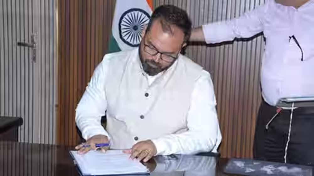 मुंगेली के नए कलेक्टर का एक्शन मोड: संभाला चार्ज, किया औचक निरीक्षण और बदला जनदर्शन का समय मुंगेली के नए कलेक्टर का एक्शन मोड: संभाला चार्ज, किया औचक निरीक्षण और बदला जनदर्शन का समय