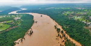 बस्तर में बाढ़ ने किसानों की बढ़ाई चिंता, इंद्रावती में उफान से धान की फसल डूबी