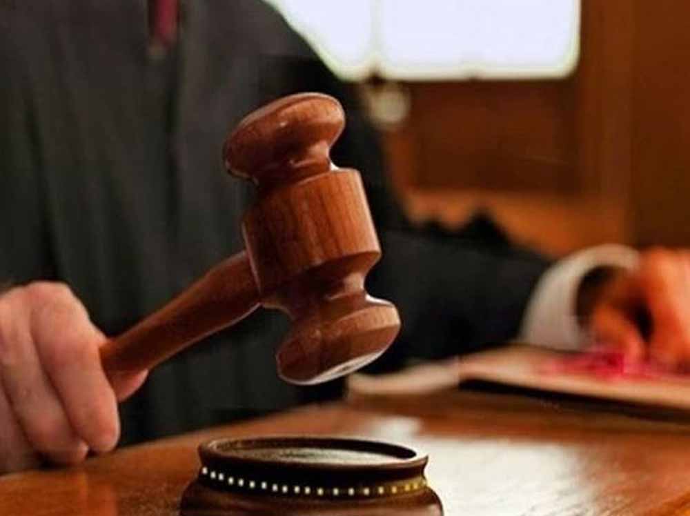 छत्तीसगढ़ हाईकोर्ट का बड़ा आदेश, शोकसभा के कारण पूरे दिन कोर्ट की कार्यवाही रोकना सही नहीं