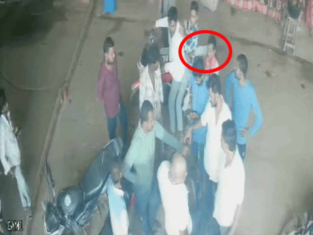 महामाया मंदिर विवाद पड़ा भारी, FIR दर्ज होते ही रेहाना से छीना महामंत्री पद महामाया मंदिर विवाद पड़ा भारी, FIR दर्ज होते ही रेहाना से छीना महामंत्री पद