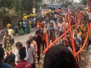 सावन के दूसरे सोमवार CG के शिवालयों में उमड़ी भीड़, हर-हर महादेव और बोल बम से गूंजे मंदिर सावन के दूसरे सोमवार CG के शिवालयों में उमड़ी भीड़, हर-हर महादेव और बोल बम से गूंजे मंदिर