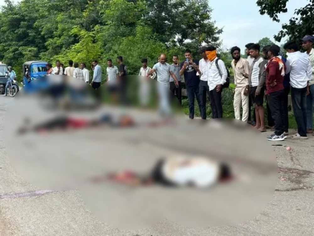 तेज रफ्तार ट्रक का कहर! बिलासपुर में तीन बाइक सवारों की गई जान, चालक फरार