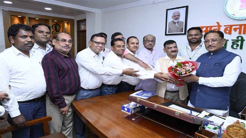 माओवादी हिंसा से प्रभावित 15 परिवारों को CG सरकार की मदद, ₹2.25 करोड़ की आर्थिक सहायता