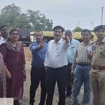 छत्तीसगढ़ में बाढ़ से टूटी पुलिया की होगी मरम्मत, कलेक्टर ने मौके पर पहुंचकर लिया जायजा छत्तीसगढ़ में बाढ़ से टूटी पुलिया की होगी मरम्मत, कलेक्टर ने मौके पर पहुंचकर लिया जायजा