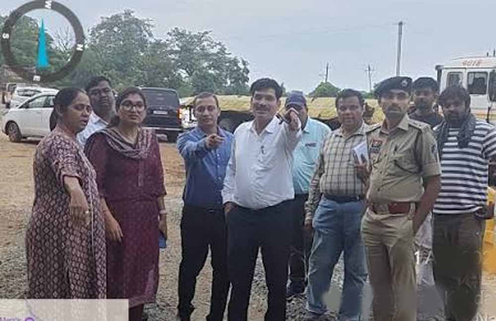 छत्तीसगढ़ में बाढ़ से टूटी पुलिया की होगी मरम्मत, कलेक्टर ने मौके पर पहुंचकर लिया जायजा छत्तीसगढ़ में बाढ़ से टूटी पुलिया की होगी मरम्मत, कलेक्टर ने मौके पर पहुंचकर लिया जायजा