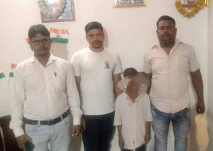 10 साल के मासूम को मिला सहारा, माता-पिता के बिना नशे की गिरफ्त में था बच्चा; SP ने कराया इलाज