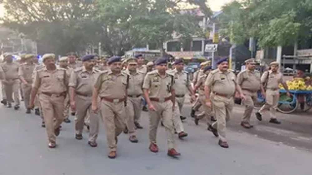 स्वतंत्रता दिवस को लेकर हरियाणा में सुरक्षा सख्त, होटल-ढाबों पर पुलिस की छापेमारी स्वतंत्रता दिवस को लेकर हरियाणा में सुरक्षा सख्त, होटल-ढाबों पर पुलिस की छापेमारी