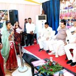 एक तहसीलदार, दो पटवारियों, दो मुख्य नगर पालिका अधिकारियों, एक सहायक यंत्री और जनपद पंचायत के एक मुख्य कार्यपालन अधिकारी के निलंबन के निर्देश