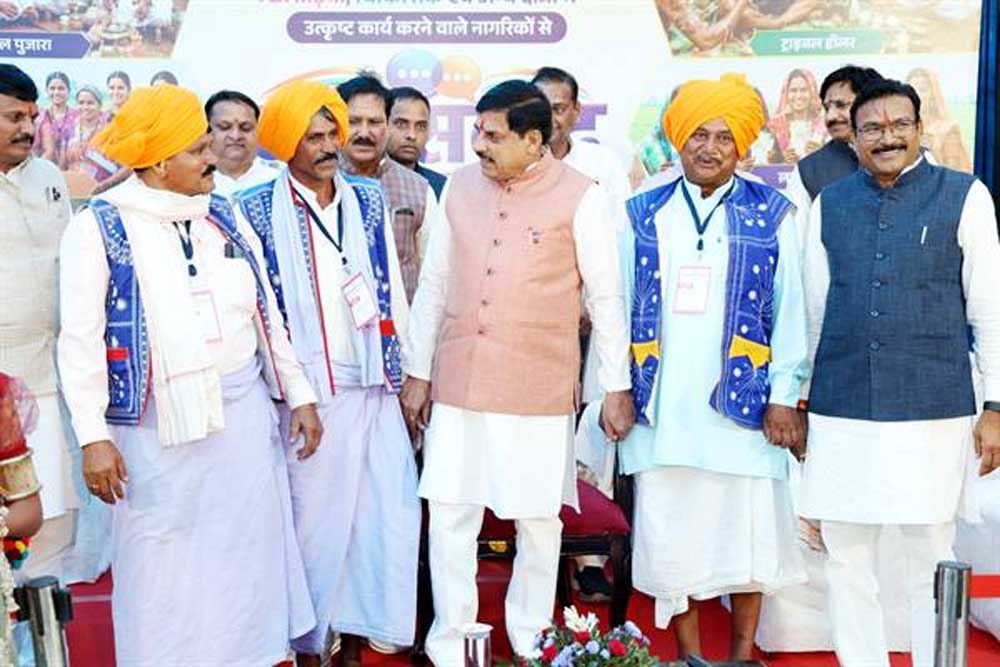 एचडी पद्धति से कपास उत्पादन से बढ़ी बड़वानी के किसानों की आय एचडी पद्धति से कपास उत्पादन से बढ़ी बड़वानी के किसानों की आय