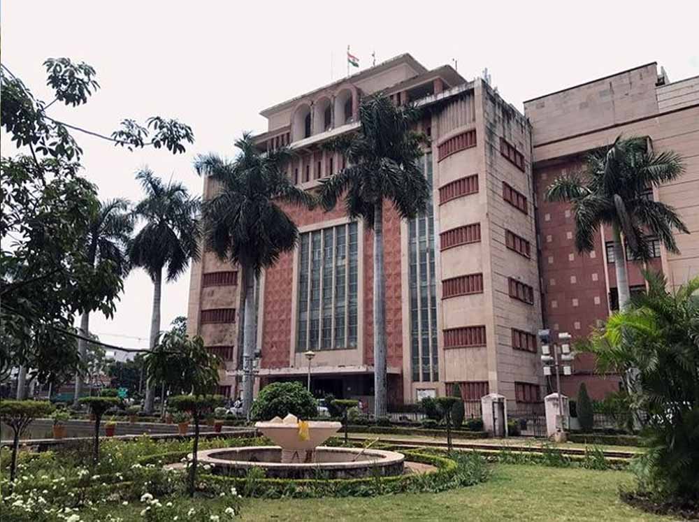 MP PWD में इंजीनियरों की प्रमोशन फाइलों पर बवाल, SO दयानंद उपाध्याय हटाए गए MP PWD में इंजीनियरों की प्रमोशन फाइलों पर बवाल, SO दयानंद उपाध्याय हटाए गए