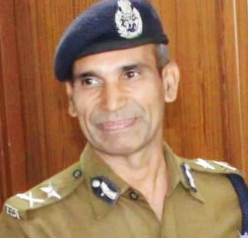 भोपाल में ‘सीक्रेट नागरिक’ करेंगे शिकायतों की निगरानी, पुलिस कमिश्नर तक पहुंचेगी हर जानकारी भोपाल में ‘सीक्रेट नागरिक’ करेंगे शिकायतों की निगरानी, पुलिस कमिश्नर तक पहुंचेगी हर जानकारी
