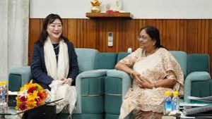 मंत्री बेबी रानी मौर्य ने यामानाशी के जापानी प्रतिनिधिमंडल से की मुलाकात मंत्री बेबी रानी मौर्य ने यामानाशी के जापानी प्रतिनिधिमंडल से की मुलाकात