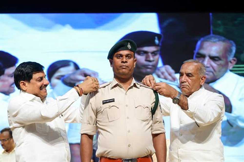 वन विभाग के अधिकारी-कर्मचारियों ने पदोन्नति देने के लिए मुख्यमंत्री डॉ. यादव का आभार व्यक्त किया वन विभाग के अधिकारी-कर्मचारियों ने पदोन्नति देने के लिए मुख्यमंत्री डॉ. यादव का आभार व्यक्त किया