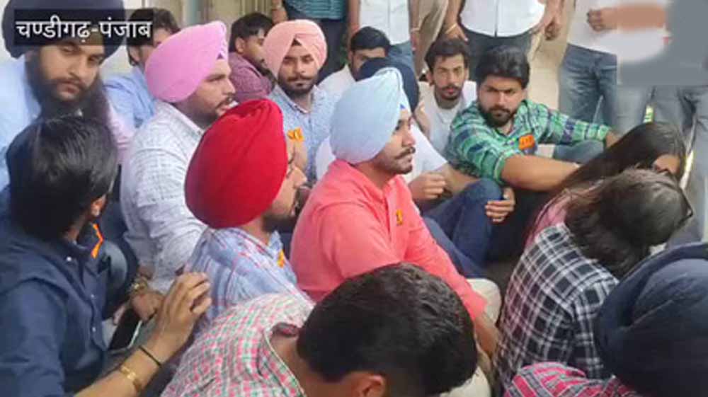 हंगामे के बीच PU छात्र संघ चुनाव, छात्रों को मतदान के लिए मिला एक्स्ट्रा टाइम