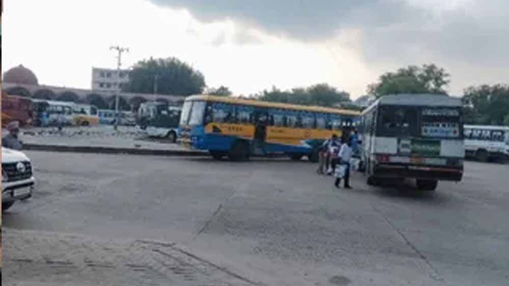 पंजाब में थमी बारिश, उमस से बढ़ेगी परेशानी! अगले दिनों के लिए कोई अलर्ट नहीं पंजाब में थमी बारिश, उमस से बढ़ेगी परेशानी! अगले दिनों के लिए कोई अलर्ट नहीं