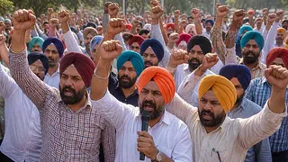 कर्मचारियों के मुद्दों पर पंजाब कांग्रेस साथ, DA बकाया और पुरानी पेंशन का किया समर्थन