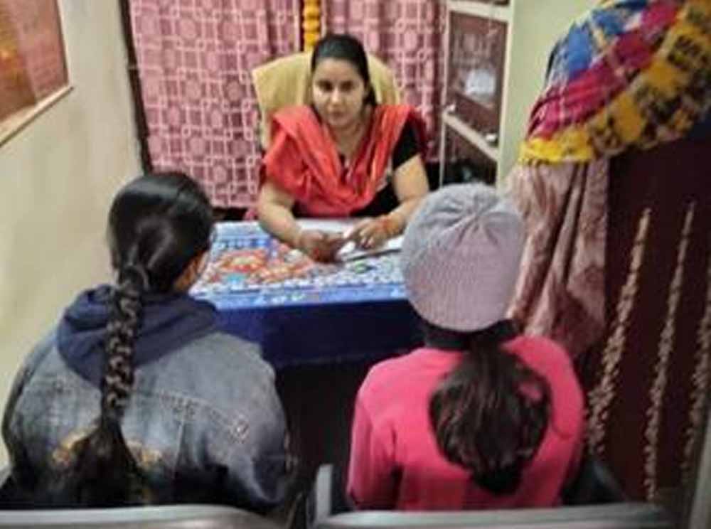 मोहाली-चंडीगढ़ जाने निकलीं पटियाला की 3 छात्राएं, रास्ता भटककर पहुंचीं पानीपत मोहाली-चंडीगढ़ जाने निकलीं पटियाला की 3 छात्राएं, रास्ता भटककर पहुंचीं पानीपत