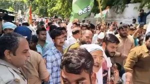चंडीगढ़ की सियासत में घमासान, मेयर और BJP के खिलाफ कांग्रेस का बड़ा हमला चंडीगढ़ की सियासत में घमासान, मेयर और BJP के खिलाफ कांग्रेस का बड़ा हमला