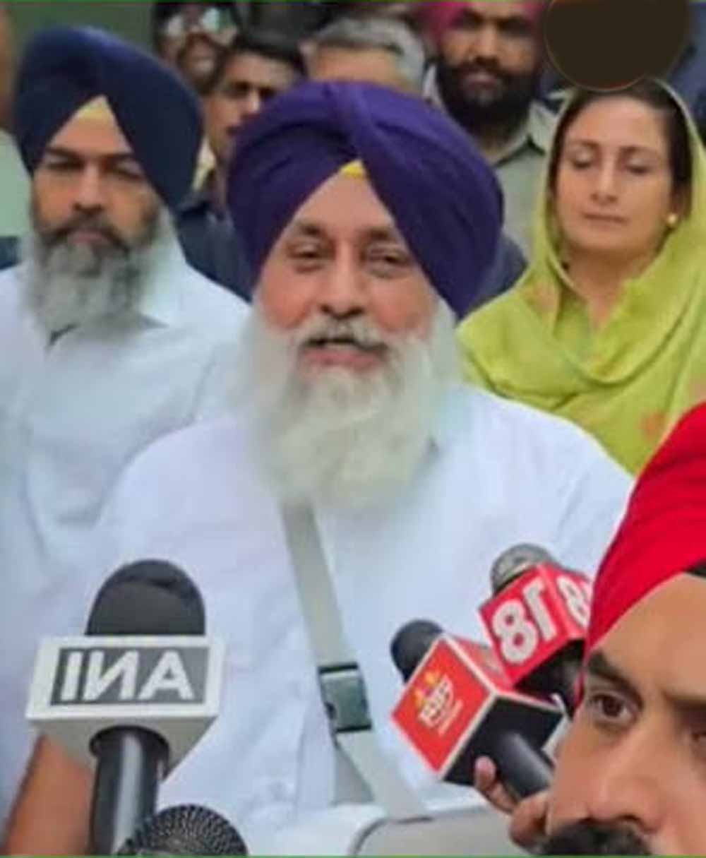 सुखबीर बादल ने अमृतपाल पर साधा निशाना, पहली रैली में बोले- ‘वारिस नहीं, वायरस हैं’ सुखबीर बादल ने अमृतपाल पर साधा निशाना, पहली रैली में बोले- ‘वारिस नहीं, वायरस हैं’