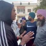 गुरुद्वारा साहिब में बीड़ी पीते पकड़ा गया ग्रंथी, बैग की तलाशी में बीड़ी-सिगरेट और तंबाकू मिला गुरुद्वारा साहिब में बीड़ी पीते पकड़ा गया ग्रंथी, बैग की तलाशी में बीड़ी-सिगरेट और तंबाकू मिला