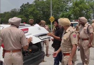 पंजाब के सीमावर्ती इलाकों में सुरक्षा बढ़ी, पुलिस ने चप्पे-चप्पे पर शुरू की जांच