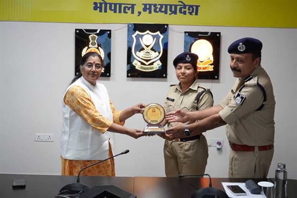 44 प्रशिक्षित जवान आपदा राहत एवं बचाव कार्यों के लिए हुए तैयार 44 प्रशिक्षित जवान आपदा राहत एवं बचाव कार्यों के लिए हुए तैयार