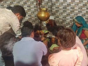 सावन की शिवरात्रि पर काशी विश्वनाथ धाम में श्रद्धालुओं का सागर सावन की शिवरात्रि पर काशी विश्वनाथ धाम में श्रद्धालुओं का सागर