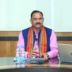 मंत्रालय में वरिष्ठ अधिकारियों को दिए बेहतर स्वास्थ्य सेवाओं के लिए आवश्यक निर्देश मंत्रालय में वरिष्ठ अधिकारियों को दिए बेहतर स्वास्थ्य सेवाओं के लिए आवश्यक निर्देश